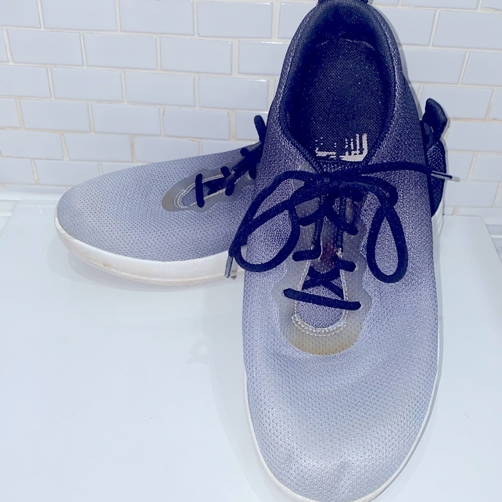 Original grey/dark blue hombre canvas Fitflop. Lace up. Lightweight. Size 8.